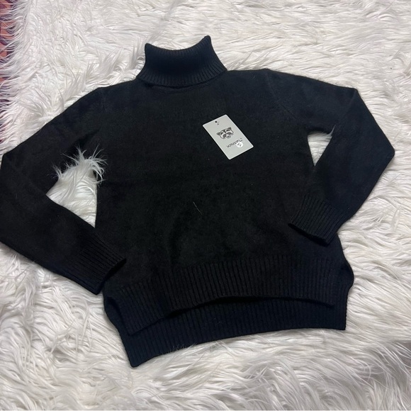 100% Sweaters - 100% pure mink cashmere Elegant Black Turtleneck Sweater